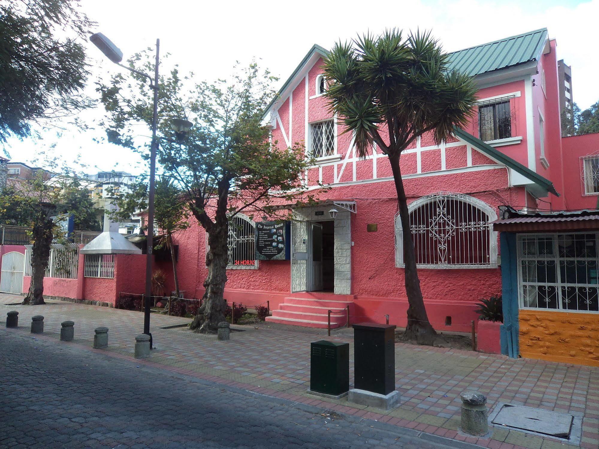 Hostal Imperial Quito Exterior photo